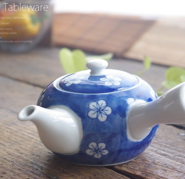 和食器 からだも喜ぶ美味しい お茶 濃梅丸 急須 ティーポット 茶漉し付 茶器 食器 緑茶 紅茶 ハーブティー おうち うつわ 陶器 S0030720  | 食器専門店｜白いごはん器のお店 らいすぼーる
